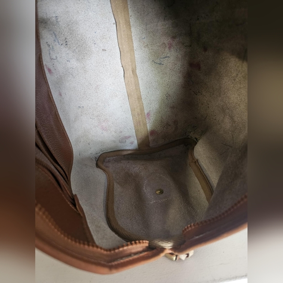 Dooney & Bourke Speedy Satchel Bag in cream leather - Picture 4 of 15